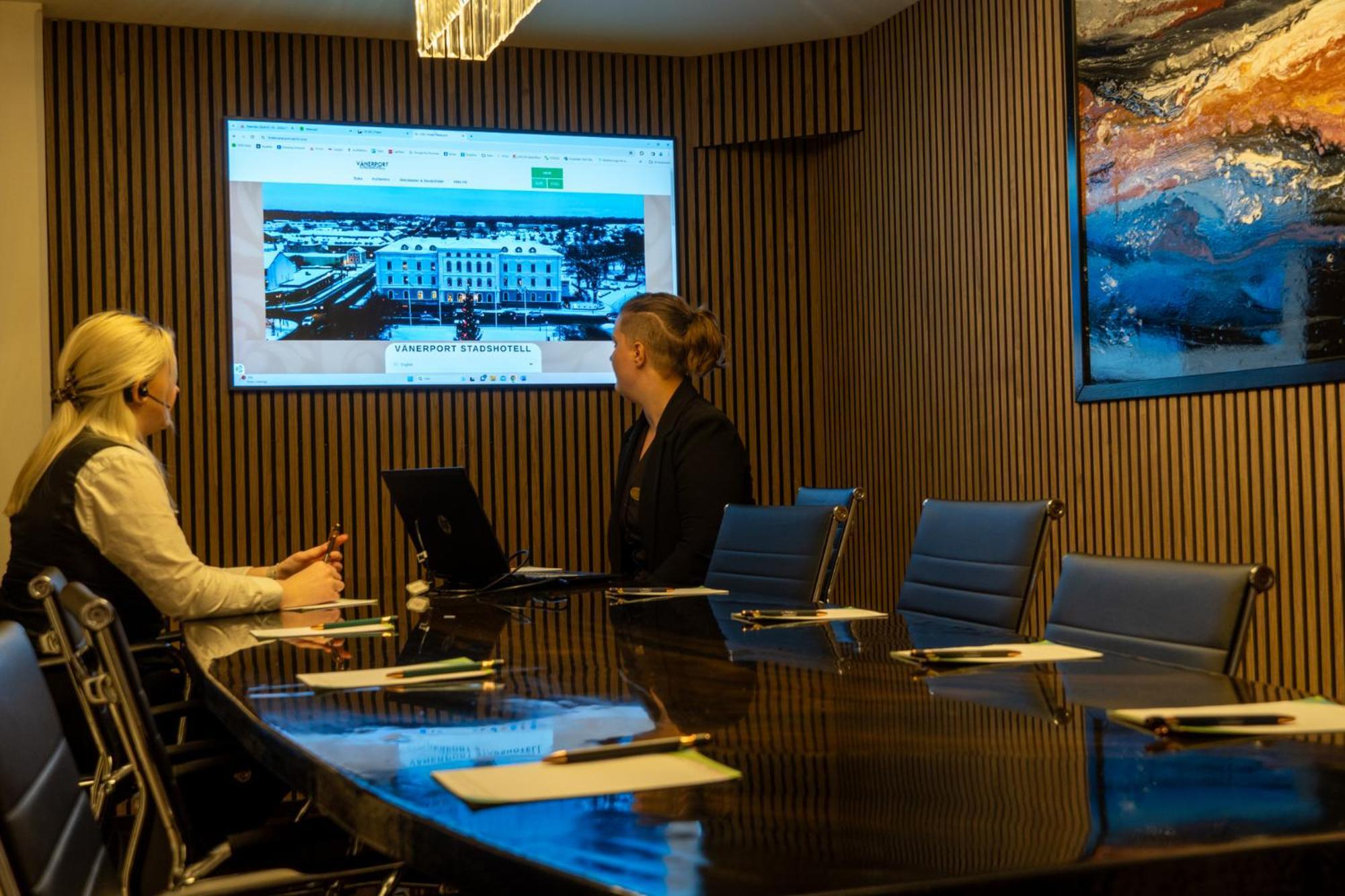 Vaenerport Lakefront Hotell Mariestad Kültér fotó
