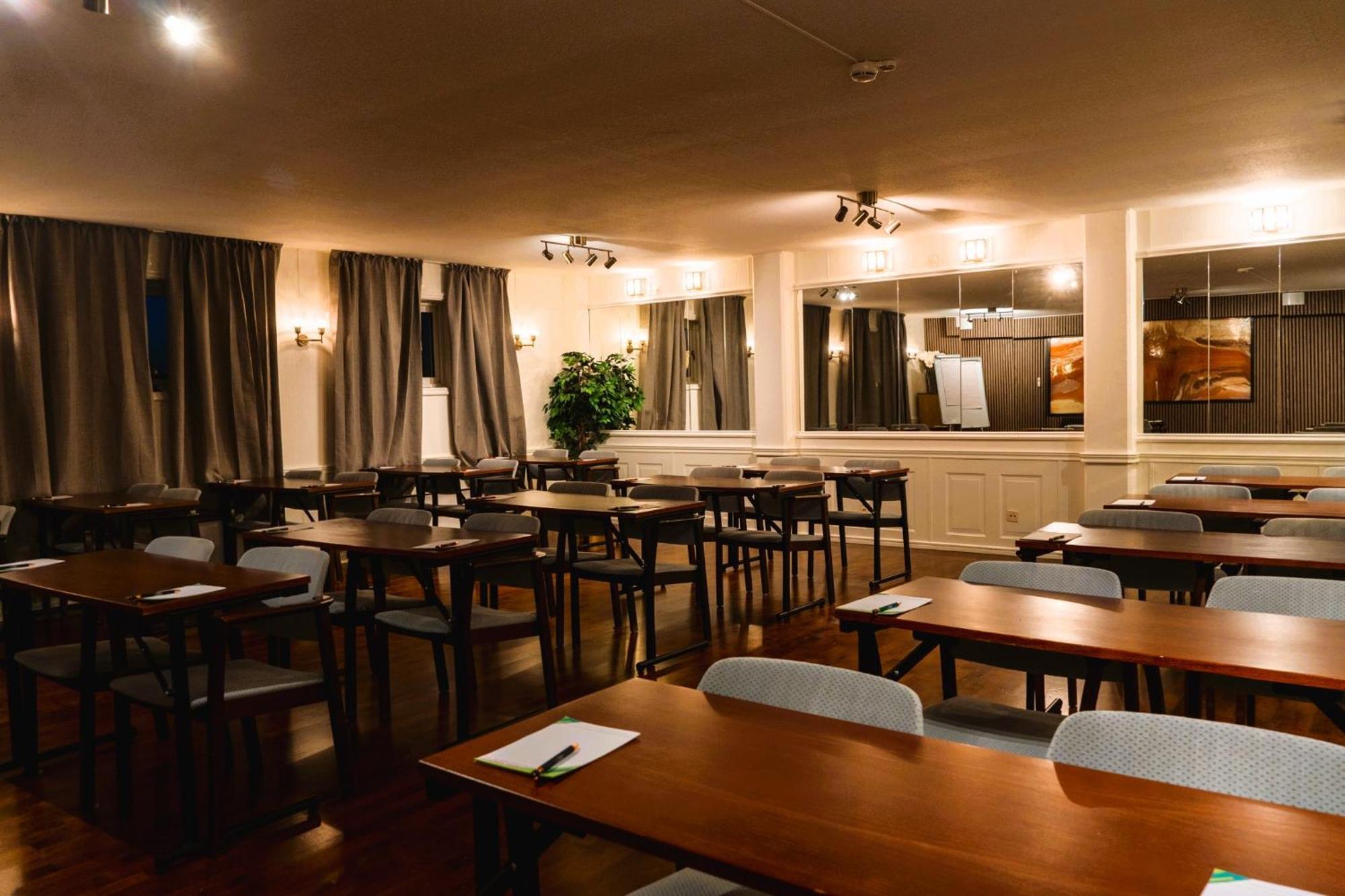Vaenerport Lakefront Hotell Mariestad Kültér fotó