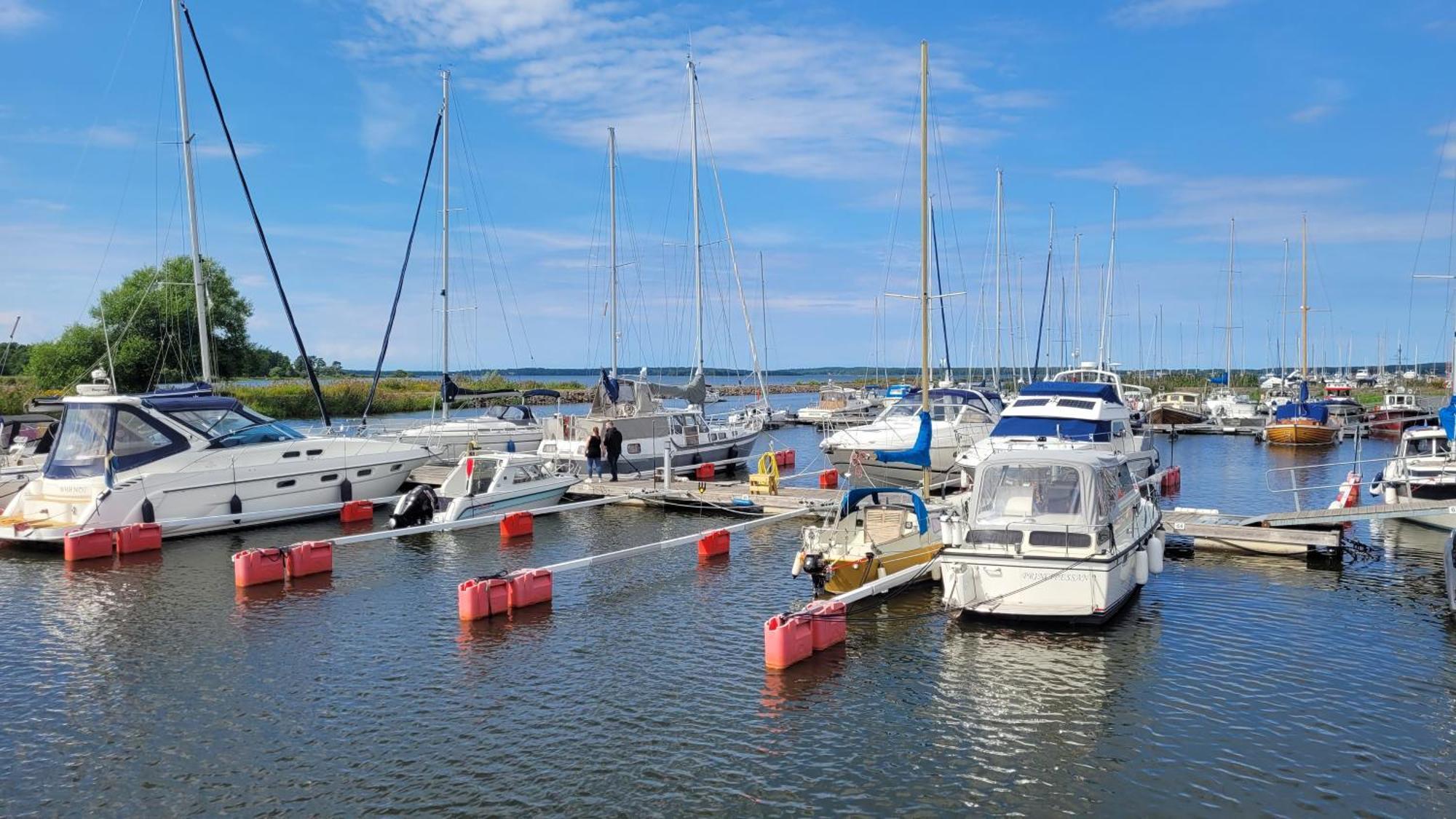 Vaenerport Lakefront Hotell Mariestad Kültér fotó