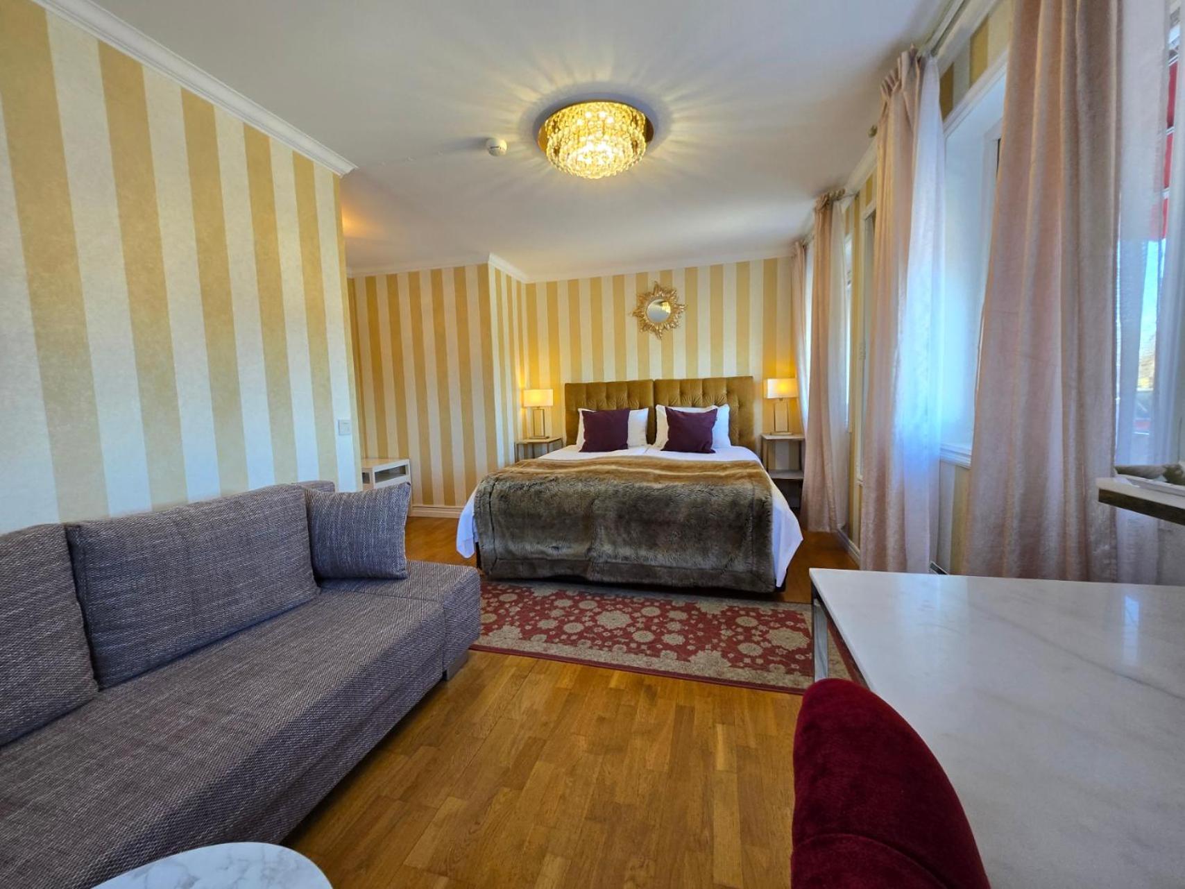 Vaenerport Lakefront Hotell Mariestad Kültér fotó