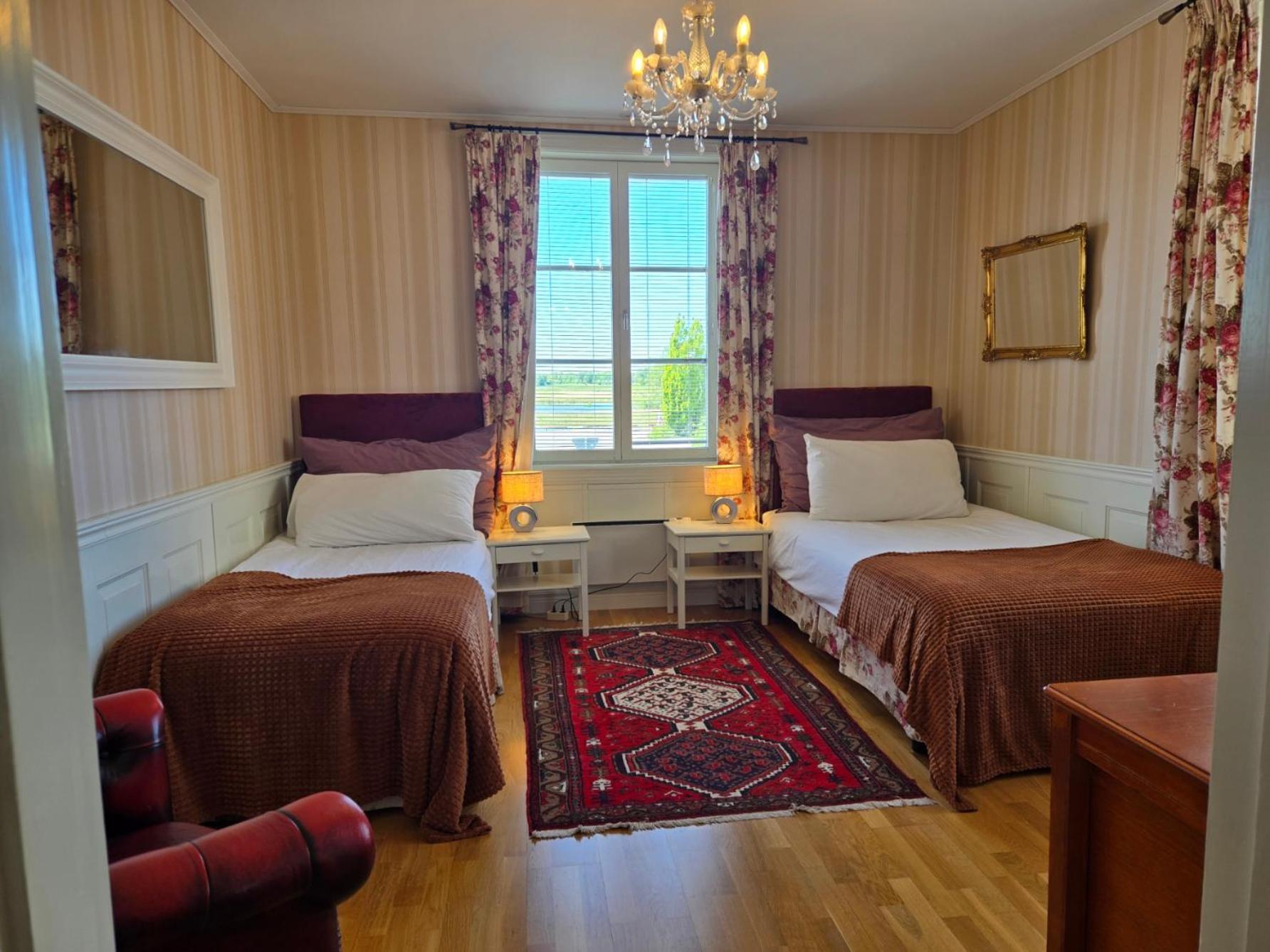 Vaenerport Lakefront Hotell Mariestad Kültér fotó